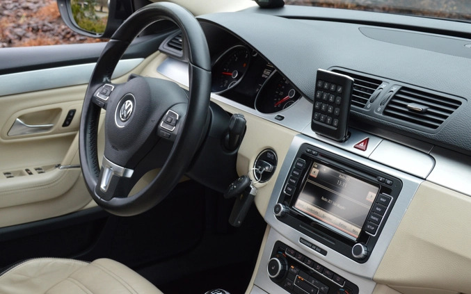 Volkswagen CC cena 32800 przebieg: 245772, rok produkcji 2008 z Puławy małe 781